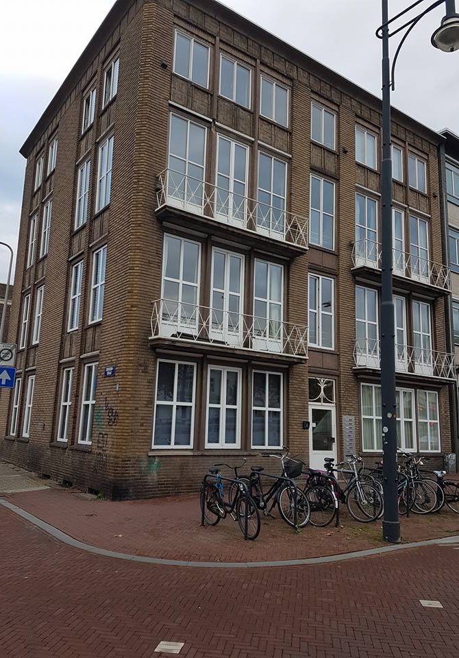 cropped-gevelreiniging-Dinos-na-voor.jpg